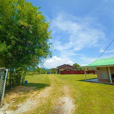 Villa Tempoyak Homestay Pantai Cenang  Zewnętrze zdjęcie