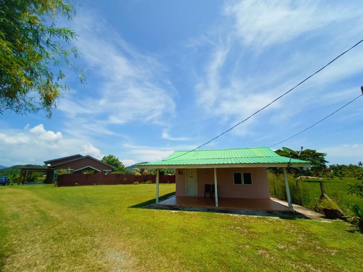 Villa Tempoyak Homestay Pantai Cenang  Zewnętrze zdjęcie